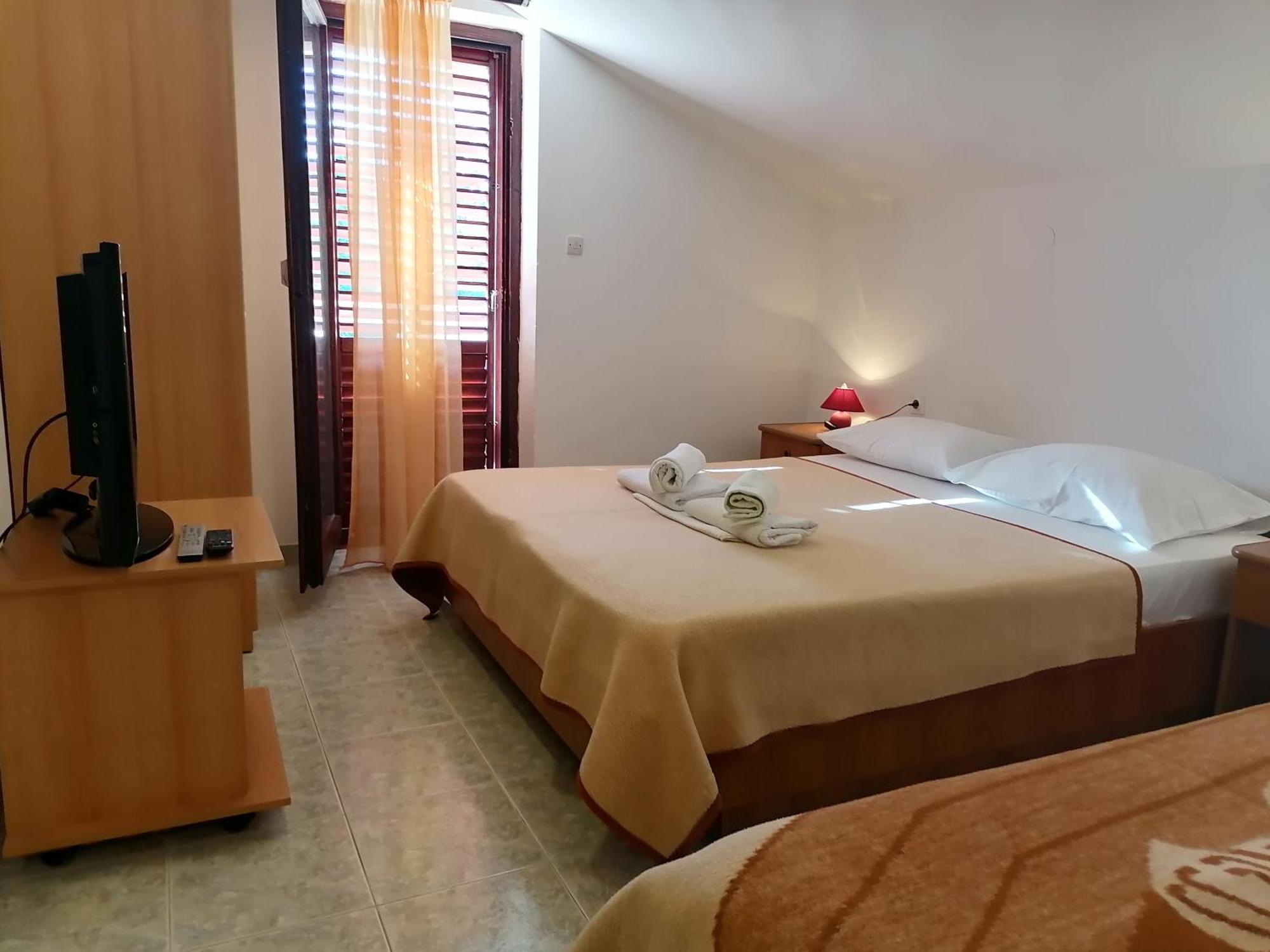 Mirjana F Apartaments Baška Habitación foto
